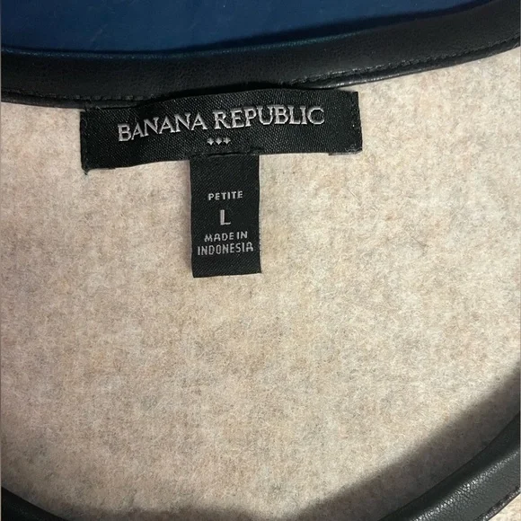 Banana Republic Cream Jacket with Black Accent - Picture 9 of 10